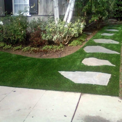 At Home Putting Greens & Synthetic Grass in Calabasas, California