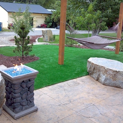 Fake Grass, Synthetic Lawns & Putting Greens in Alpine Village, California