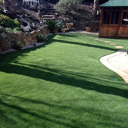 Putting Greens & Synthetic Lawn for Your Backyard in Duarte, California