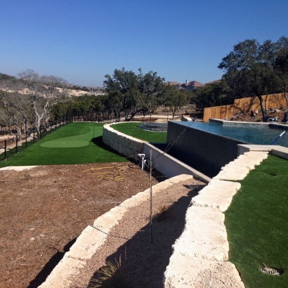 Home Putting Greens & Synthetic Lawn in Stanton, California