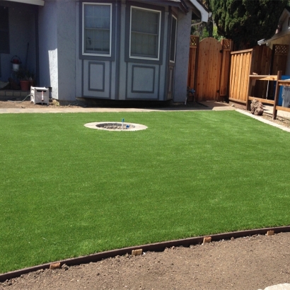 Putting Greens & Synthetic Lawn in Rolling Hills, California