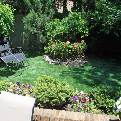 Backyard Putting Greens & Synthetic Lawn in Baker, California