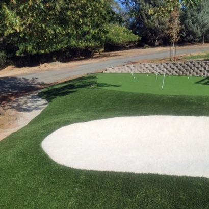 Outdoor Putting Greens & Synthetic Lawn in West Puente Valley, California