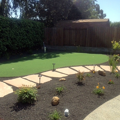 Putting Greens & Synthetic Lawn in Agoura, California